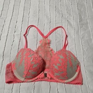 Victoria's Secret Lace Push Up Bra